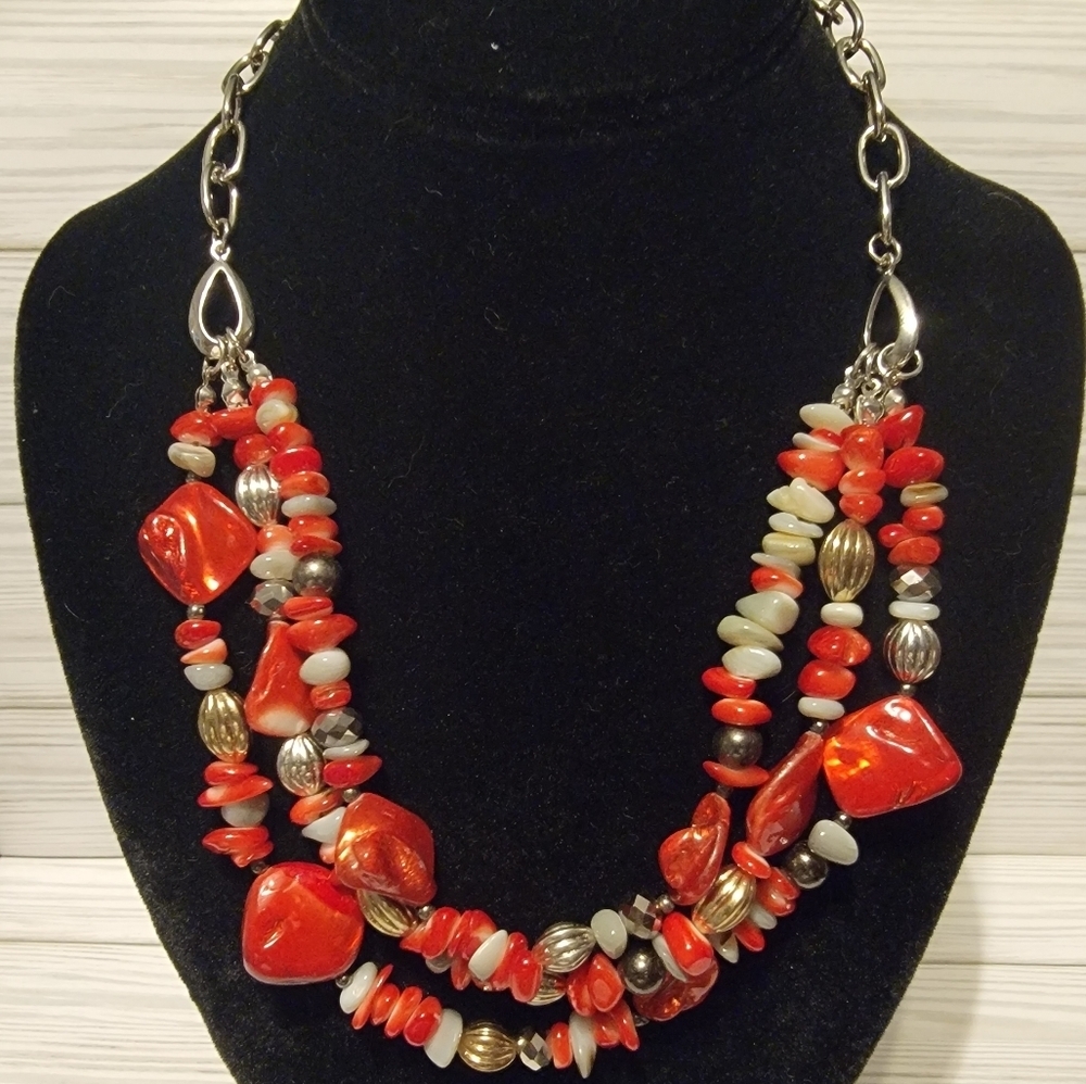 BB39 Red Stone & Shell Beaded Multi-Strand Silver-tone Necklace - Picture 1 of 4